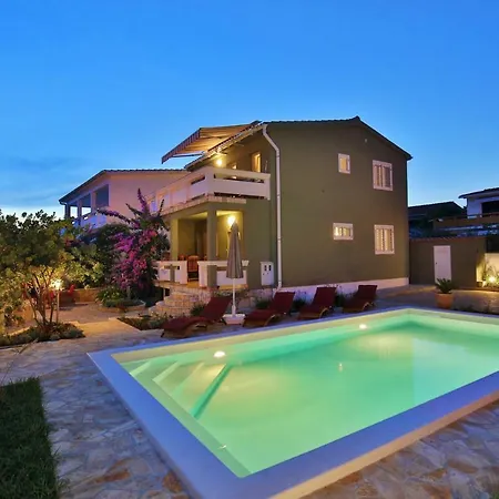 Goga Holiday home